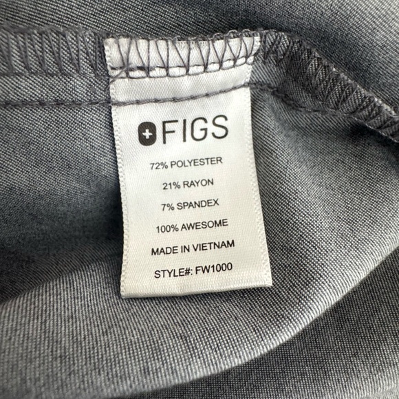 Figs Catarina One-Pocket Scrub Top in Graphite Gray Style# FW100 Size XL - Picture 11 of 12